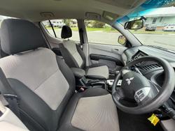 2013 Mitsubishi Triton GLX