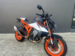 2026 Ktm 990 DUKE R ORANGE