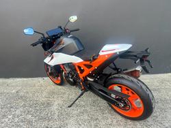 2026 Ktm 990 DUKE R ORANGE