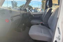 2016 Toyota Landcruiser GXL