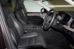 2025 Volvo XC90 Ultra B5 Dark