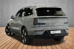 2025 Volvo EX90 Ultra Twin Motor Performance
