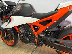 2026 Ktm 990 DUKE ORANGE