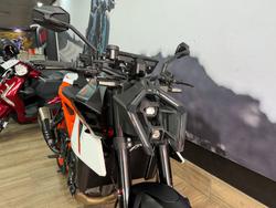 2026 Ktm 990 DUKE ORANGE