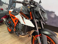 2026 Ktm 990 DUKE ORANGE