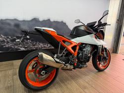 2026 Ktm 990 DUKE ORANGE