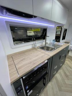 2026 Leader Caravans 2500 Quad Bunk Gold Le