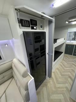 2026 Leader Caravans 2500 Quad Bunk Gold Le