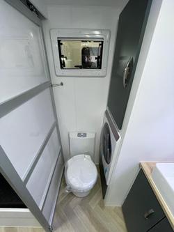 2026 Leader Caravans 2500 Quad Bunk Gold Le