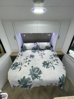 2026 Leader Caravans 2500 Quad Bunk Gold Le