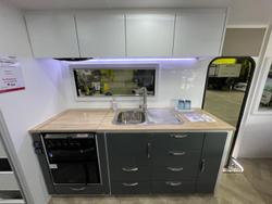 2026 Leader Caravans 2500 Quad Bunk Gold Le