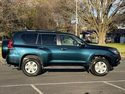 2023 Toyota Landcruiser Prado GXL