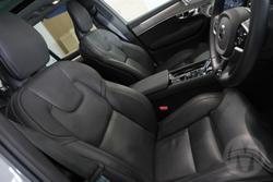 2025 Volvo XC90 Ultra B5 Dark