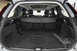 2025 Volvo XC90 Ultra B5 Dark