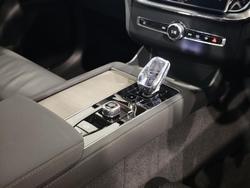 2025 Volvo XC90 Ultra B5 Dark