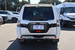 2016 Mitsubishi Pajero GLX