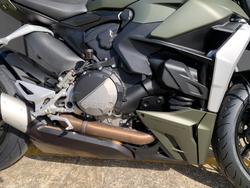 2023 DUCATI STREETFIGHTER V2 GREEN
