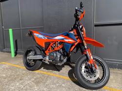 2024 Ktm 690 SMC R ORANGE
