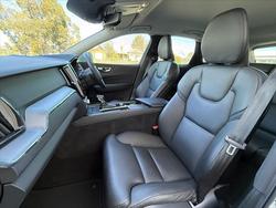 2020 Volvo XC60 D4 Momentum