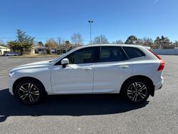2020 Volvo XC60 D4 Momentum
