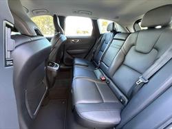2020 Volvo XC60 D4 Momentum