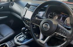 2021 Nissan Navara ST-X