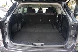 2025 Toyota Kluger GX