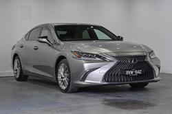 2019 Lexus ES 300h Sports Luxury