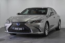 2019 Lexus ES 300h Sports Luxury