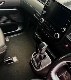 2022 Hyundai STARIA LOAD