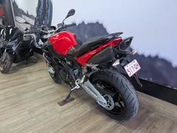 2014 APRILIA SHIVER SPORT RED
