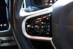 2020 Volvo XC90 T6 R-Design