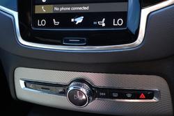 2020 Volvo XC90 T6 R-Design