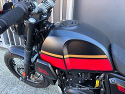 2022 Royal Enfield SCRAM BASE E5 BLACK