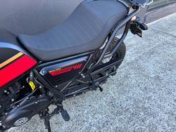 2022 Royal Enfield SCRAM BASE E5 BLACK