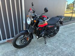 2022 Royal Enfield SCRAM BASE E5 BLACK