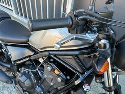 2017 Honda CMX500 SILVER