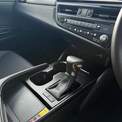 2023 Lexus ES 300h Luxury