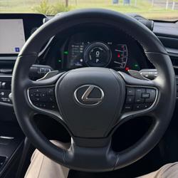 2023 Lexus ES 300h Luxury