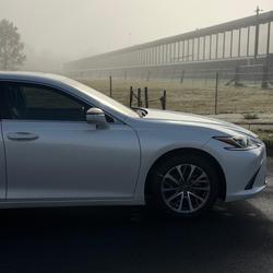 2023 Lexus ES 300h Luxury