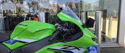 2026 Kawasaki Ninja ZX-10R ABS Ninja Green