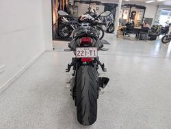 2016 Triumph STREET TRIPLE 660 Black