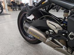 2016 Triumph STREET TRIPLE 660 Black