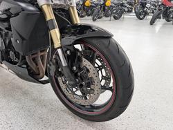 2016 Triumph STREET TRIPLE 660 Black