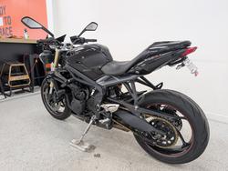2016 Triumph STREET TRIPLE 660 Black