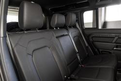 2025 Land Rover Defender 110 P400 X-Dynamic SE