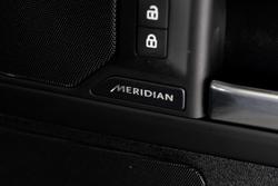 2025 Land Rover Defender 110 P400 X-Dynamic SE