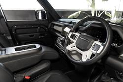 2025 Land Rover Defender 110 P400 X-Dynamic SE