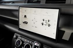 2025 Land Rover Defender 110 P400 X-Dynamic SE