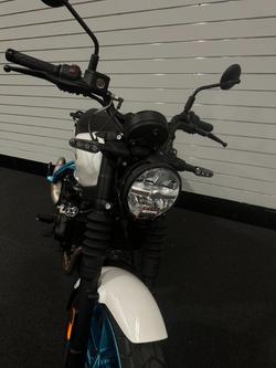 2024 Royal Enfield GUERILLA 450 Blue